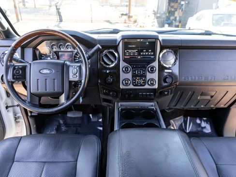 Used 2016 Ford F350 Platinum w/ FX4 Off-Road Package AWD/4WD image 19
