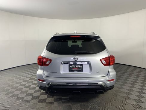 Used 2019 Nissan Pathfinder SL image 8
