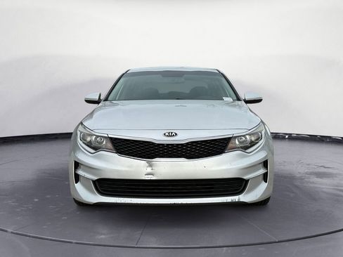 Used 2016 Kia Optima LX w/ LX Convenience Package FWD image 2