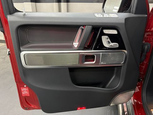 Used 2025 Mercedes-Benz G 580 w/ EQ Technology image 19