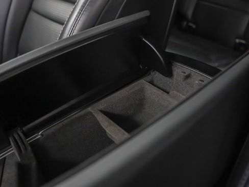 Used 2013 Mercedes-Benz ML 63 AMG 4MATIC image 32