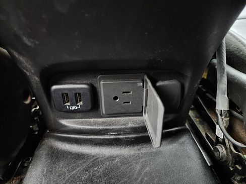 Used 2017 Chevrolet Malibu Premier w/ Premier Sun and Wheel Package image 37