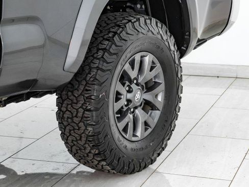 Used 2021 Toyota Tacoma SR5 image 52