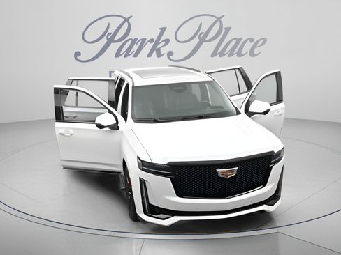Used 2023 Cadillac Escalade Sport Platinum AWD/4WD image 26