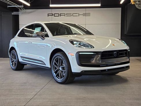 Certified 2026 Porsche Macan Turbo AWD/4WD image 28