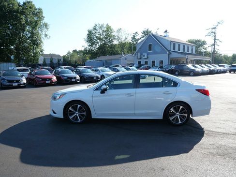Used 2015 Subaru Legacy 2.5i Limited AWD/4WD image 7