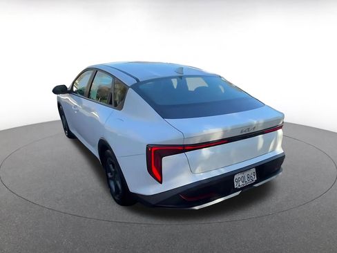 Used 2025 Kia K4 LXS image 10