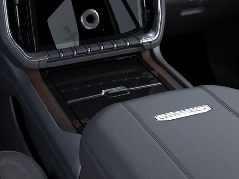 New 2026 GMC Yukon Denali AWD/4WD image 23