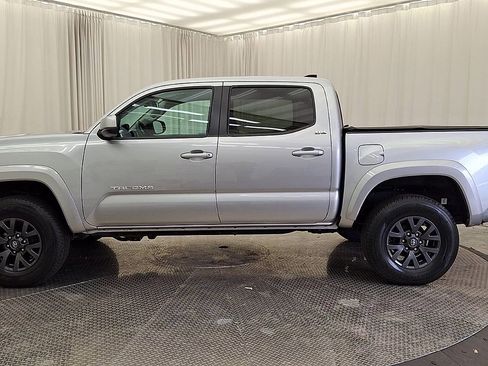 Certified 2023 Toyota Tacoma SR5 AWD/4WD image 8