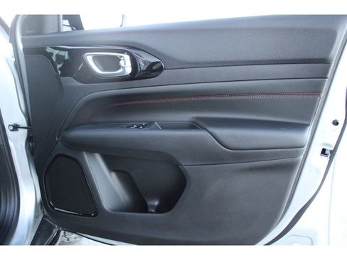 New 2026 Jeep Compass Trailhawk image 20