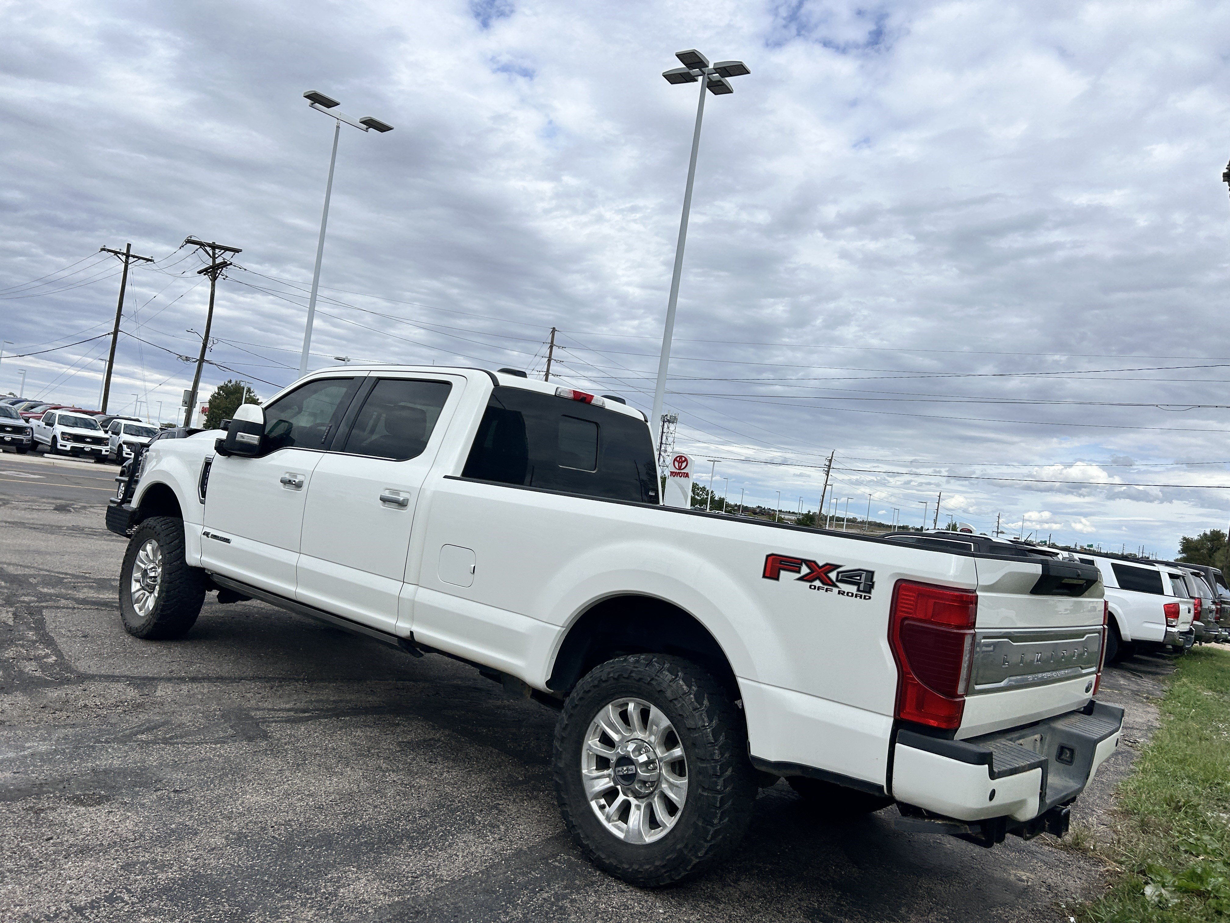 Used 2021 Ford F350 Limited AWD/4WD image 3