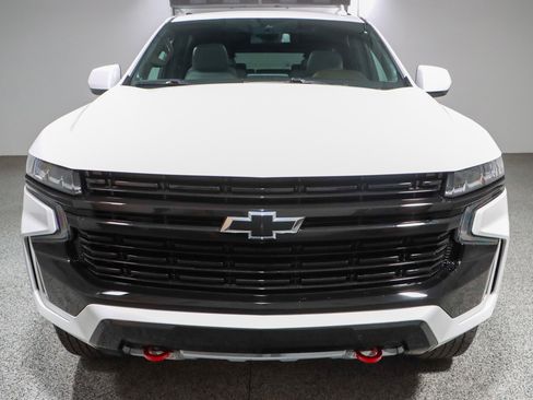 Used 2023 Chevrolet Suburban Z71 image 4
