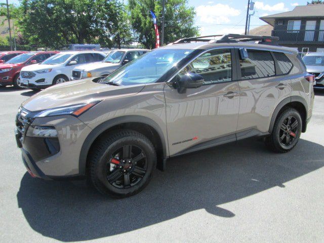 Used 2025 Nissan Rogue SV w/ Rock Creek Premium Package AWD/4WD image 3