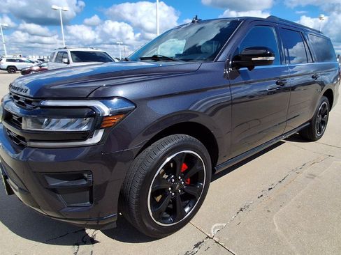 Used 2024 Ford Expedition Max Limited AWD/4WD image 4