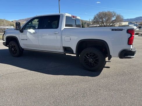 Used 2025 Chevrolet Silverado 3500 LTZ w/ LTZ Plus Package AWD/4WD image 4
