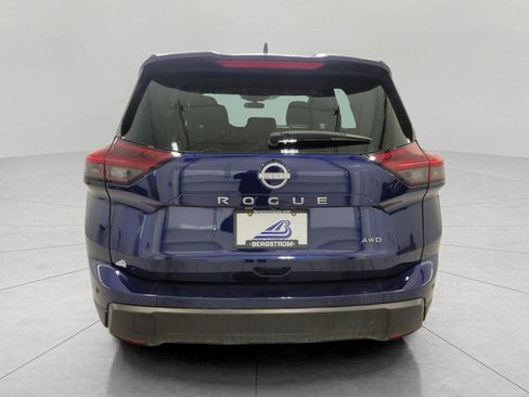 Used 2025 Nissan Rogue SV image 25