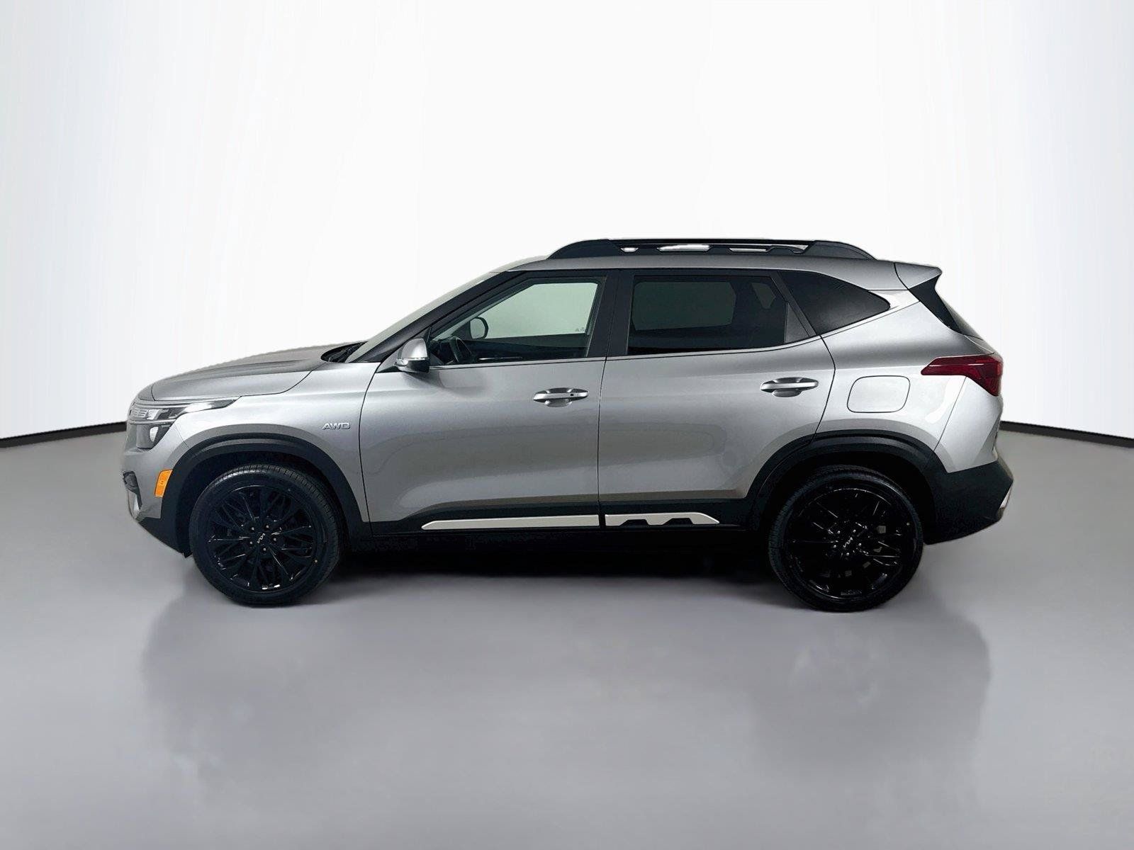 Used 2023 Kia Seltos Nightfall Edition AWD/4WD image 8