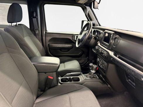 Used 2022 Jeep Wrangler Sport AWD/4WD image 29