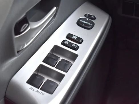 Used 2012 Toyota Prius V Two FWD image 16