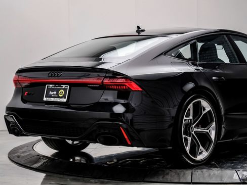 Used 2024 Audi RS 7 Performance AWD/4WD image 18