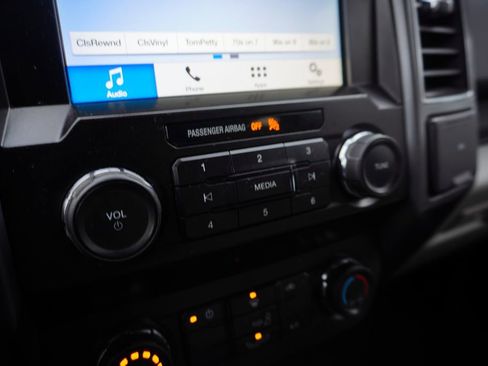 Used 2019 Ford F150 XLT image 18