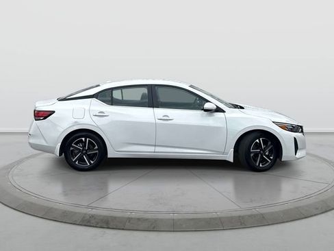 Certified 2025 Nissan Sentra SV FWD image 3