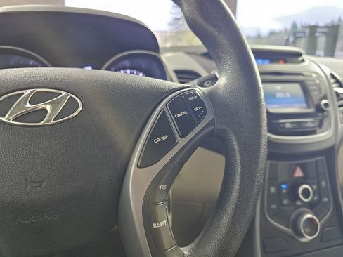 Used 2016 Hyundai Elantra SE w/ Option Group 02 image 34