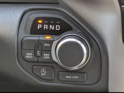 New 2026 RAM 1500 Express AWD/4WD image 19