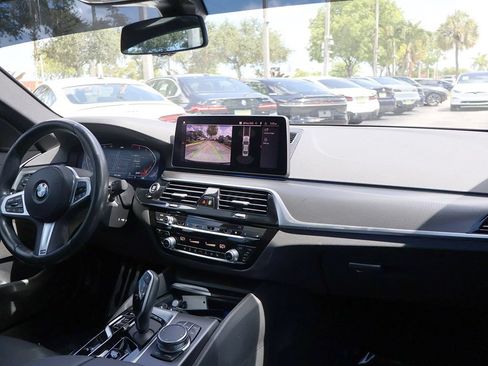 Used 2023 BMW 530i w/ M Sport Package RWD image 31