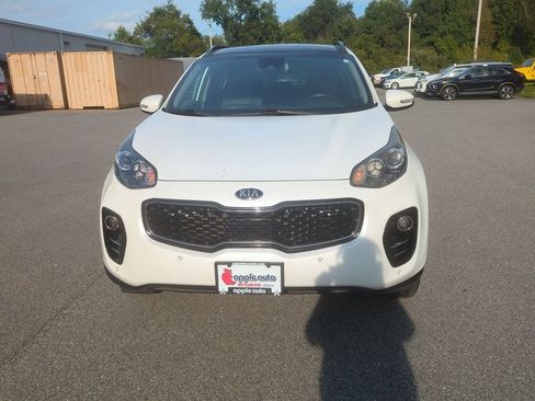 Used 2019 Kia Sportage EX w/ Option Group 040 AWD/4WD image 2