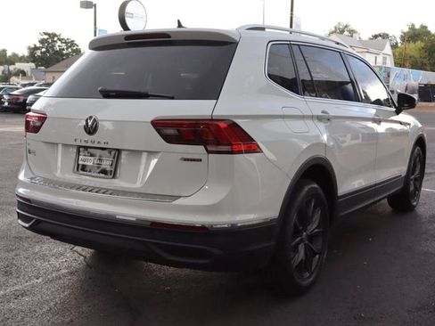 Used 2022 Volkswagen Tiguan SE AWD/4WD image 5