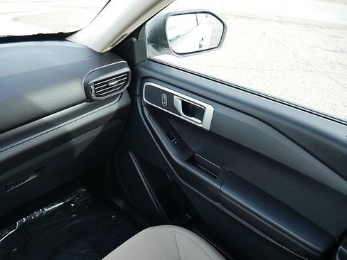 Used 2023 Ford Explorer 4WD image 25