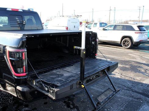 Used 2021 Ford F150 Lariat w/ Equipment Group 502A High image 17