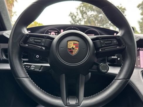 Used 2022 Porsche Taycan GTS image 27