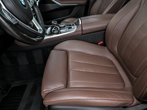Used 2021 BMW X7 xDrive40i w/ Premium Package AWD/4WD image 21