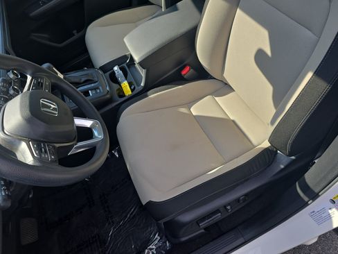 Used 2025 Honda CR-V EX image 14
