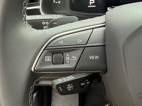 Used 2023 Audi Q8 Prestige w/ Prestige Package AWD/4WD image 17