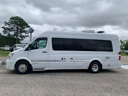 Used 2012 Mercedes-Benz Sprinter 3500 image 5