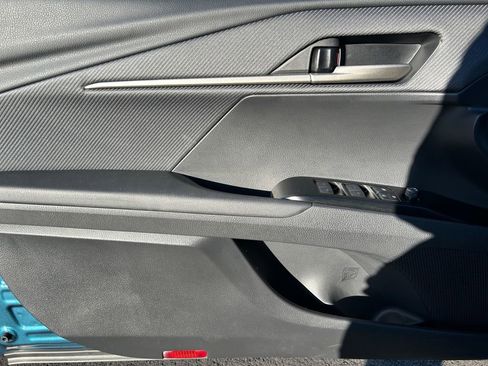 Used 2025 Toyota Camry SE w/ Convenience Package image 22