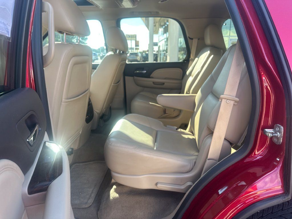 Used 2013 GMC Yukon Denali AWD/4WD image 25