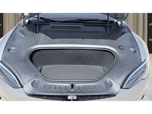 Used 2025 Tesla Model S AWD/4WD image 19