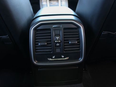Used 2017 Porsche Macan S AWD/4WD image 34