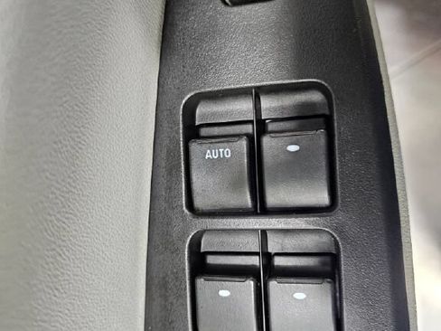 Used 2008 Chevrolet Impala LTZ FWD image 26