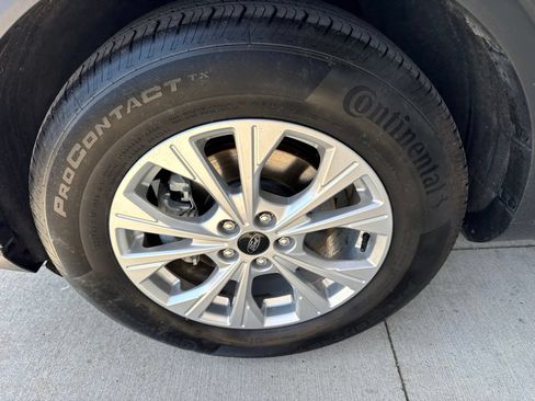 Certified 2023 Ford Escape Active AWD/4WD image 18