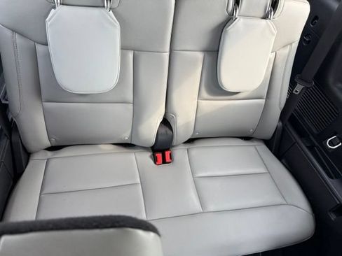 Certified 2025 Ford Explorer Active w/ Active Comfort Package AWD/4WD image 14