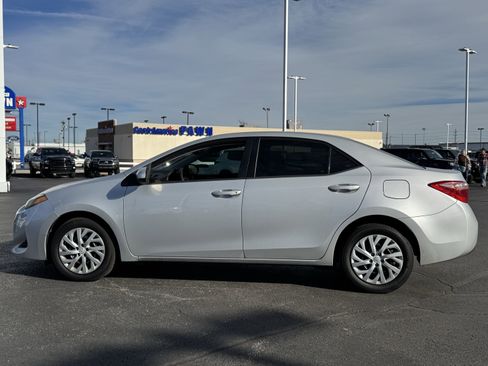 Used 2019 Toyota Corolla LE image 13