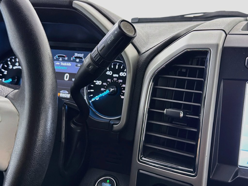Used 2021 Ford F250 Lariat w/ Lariat Ultimate Package AWD/4WD image 22