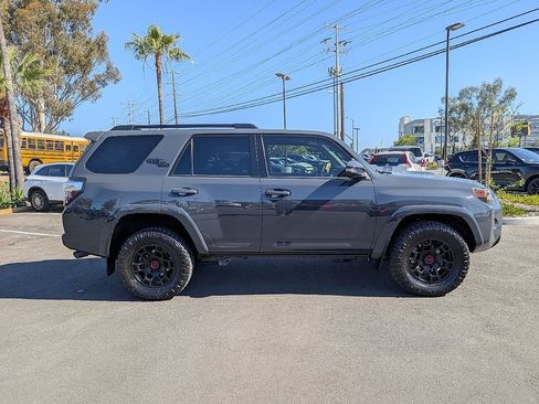 Used 2024 Toyota 4Runner TRD Off-Road Premium image 7