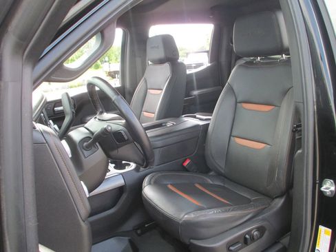 Used 2022 GMC Sierra 1500 AT4 w/ AT4 Premium Package AWD/4WD image 24