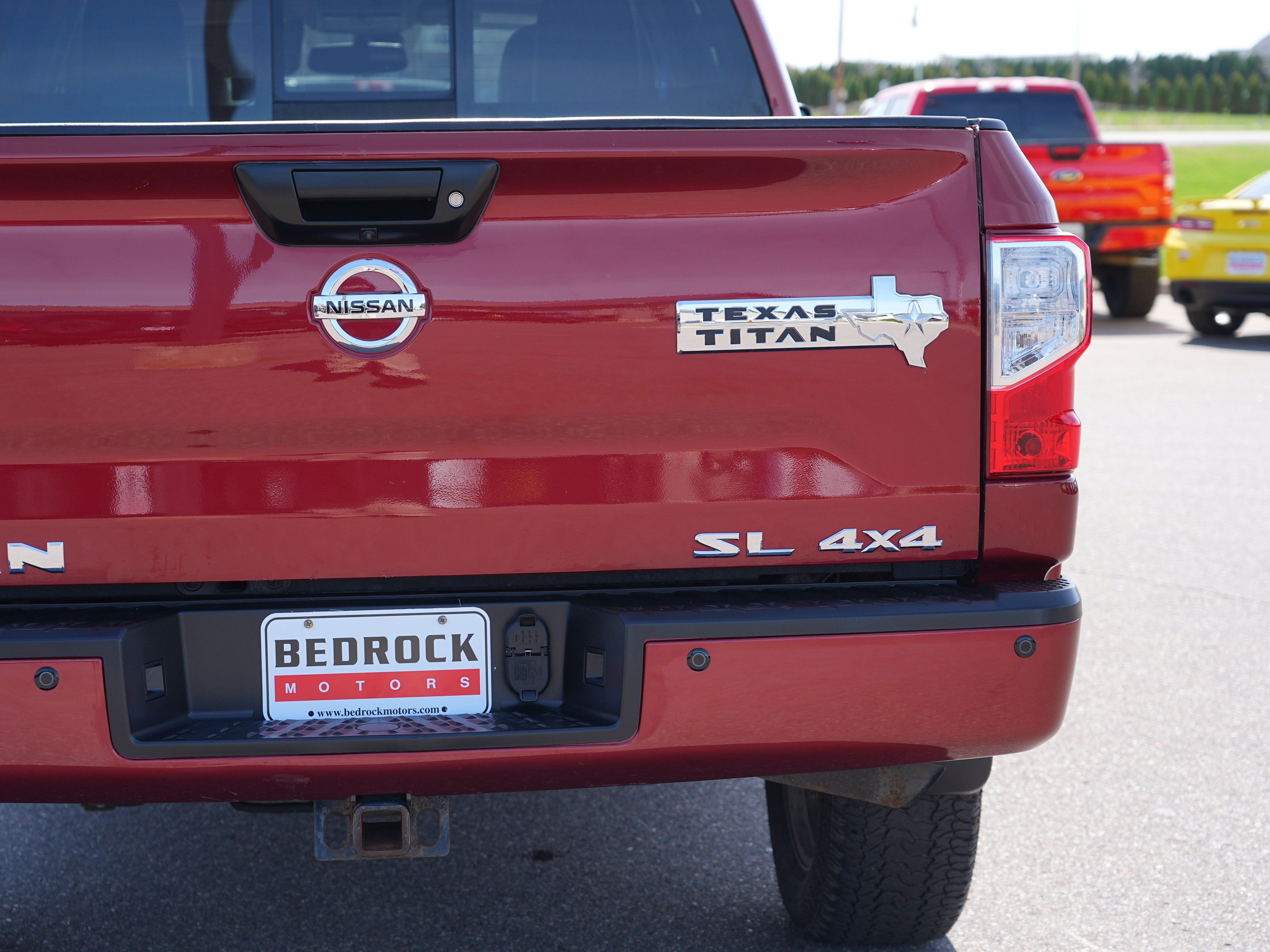 Used 2018 Nissan Titan SL w/ Texas Titan Edition AWD/4WD image 10